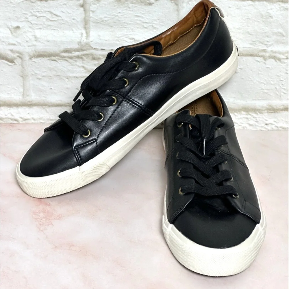 G.H. Bass & Co. Men's Boy's Black‎ Preppy Sneakers Size 8M